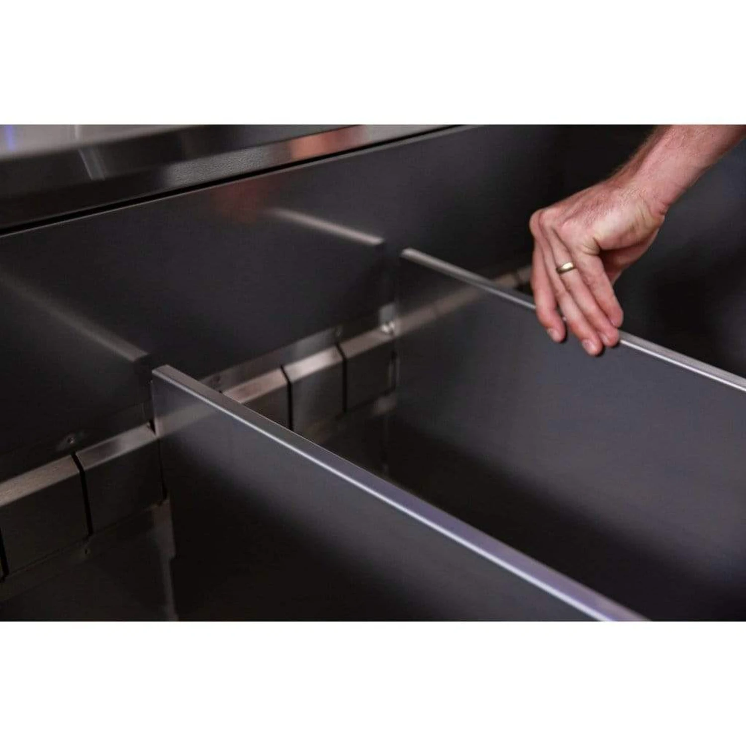 American Made Grills By Summerset Encore Series 36" 5-Burner Freestanding Hybrid Grill 5 American Made Grills By Summerset Encore Series 36" 5-Burner Freestanding Hybrid Grill - Image 5