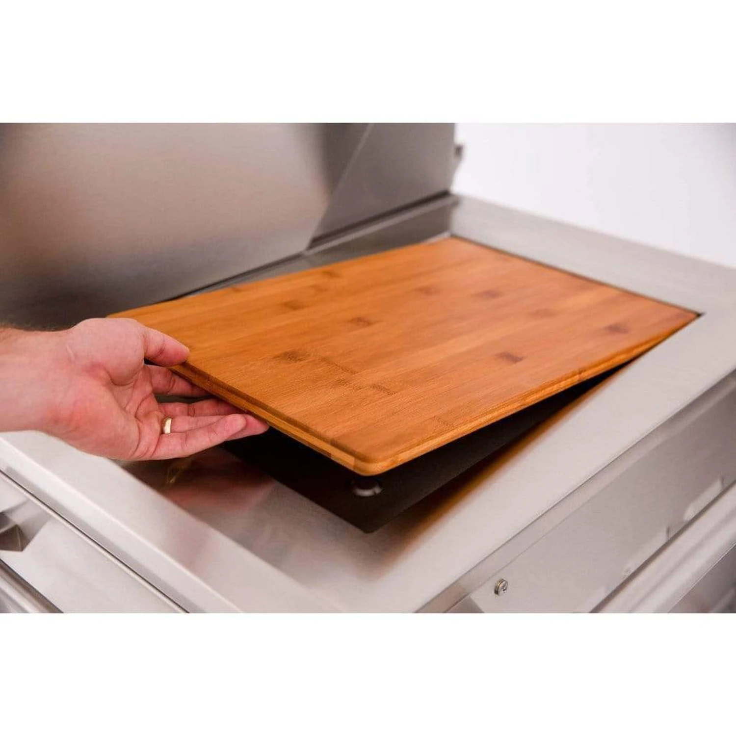 American Made Grills By Summerset Encore Series 36" 5-Burner Freestanding Hybrid Grill 8 American Made Grills By Summerset Encore Series 36" 5-Burner Freestanding Hybrid Grill - Image 8