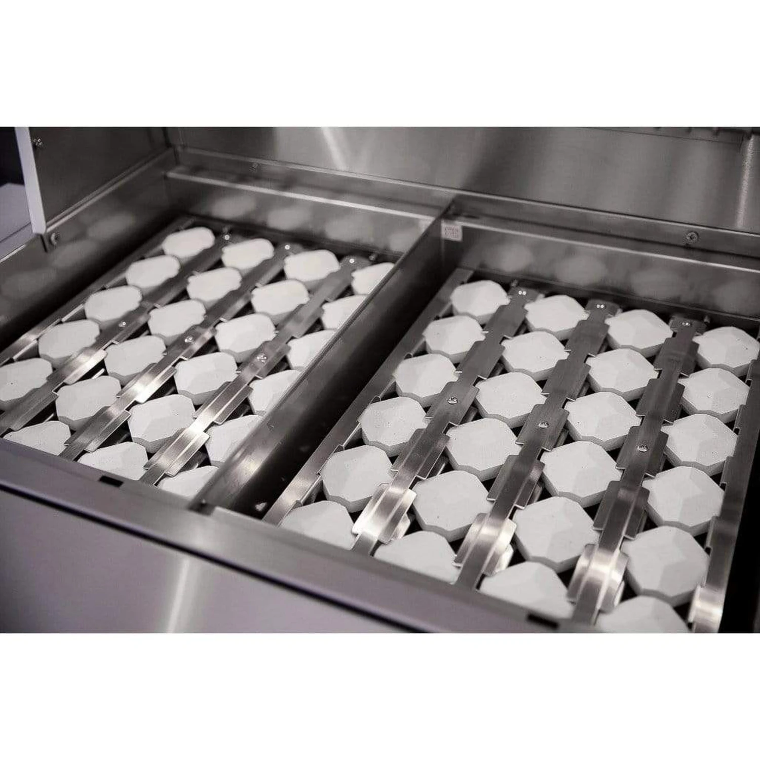 American Made Grills By Summerset Estate Series 42" Built-In Gas Grill 6 American Made Grills By Summerset Estate Series 42" Built-In Gas Grill - Image 6