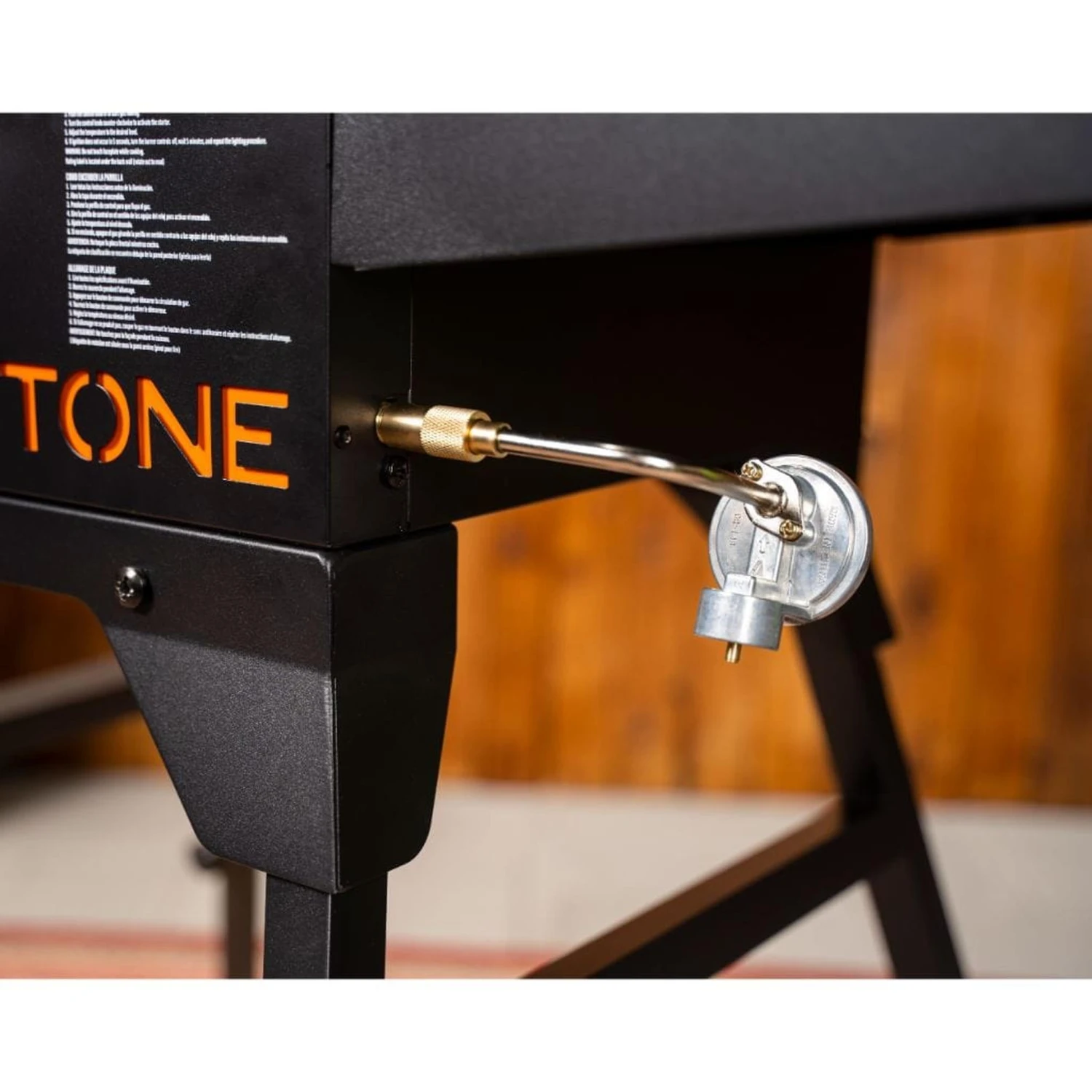 Blackstone 17" On The Go Propane Gas Cart Griddle With Hood 6 Blackstone 17" On The Go Propane Gas Cart Griddle With Hood - Image 6