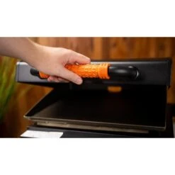 Blackstone 17" On The Go Propane Gas Cart Griddle With Hood 15 Blackstone 17" On The Go Propane Gas Cart Griddle With Hood -Grill Collection Blackstone 17 On The Go Propane Gas Cart Griddle with Hood 7