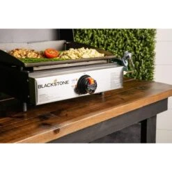 Blackstone 17" Tabletop Propane Gas Griddle With Hood -Grill Collection Blackstone 17 Tabletop Propane Gas Griddle with Hood 6