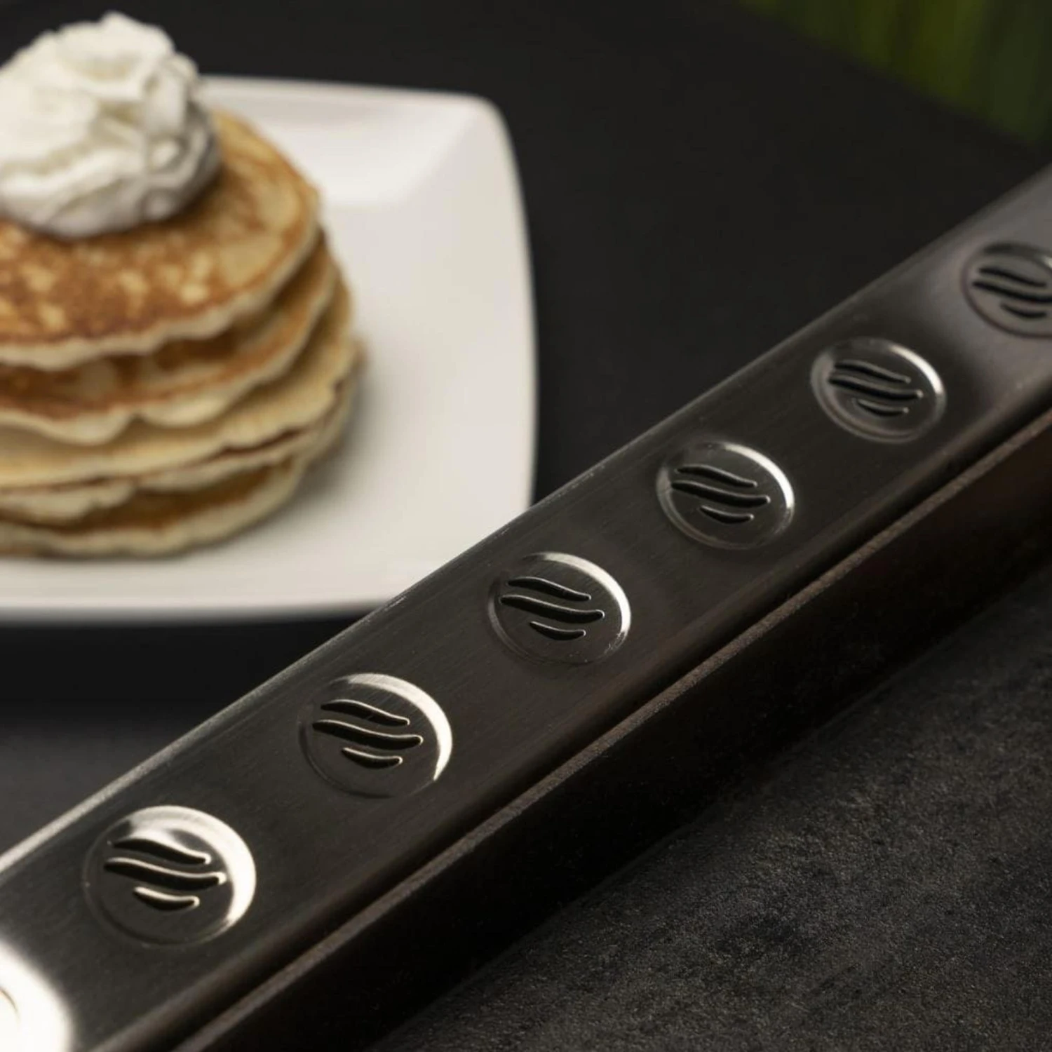 Blackstone 28" Culinary Pro XL Rangetop Propane Gas Griddle 11 Blackstone 28" Culinary Pro XL Rangetop Propane Gas Griddle - Image 11