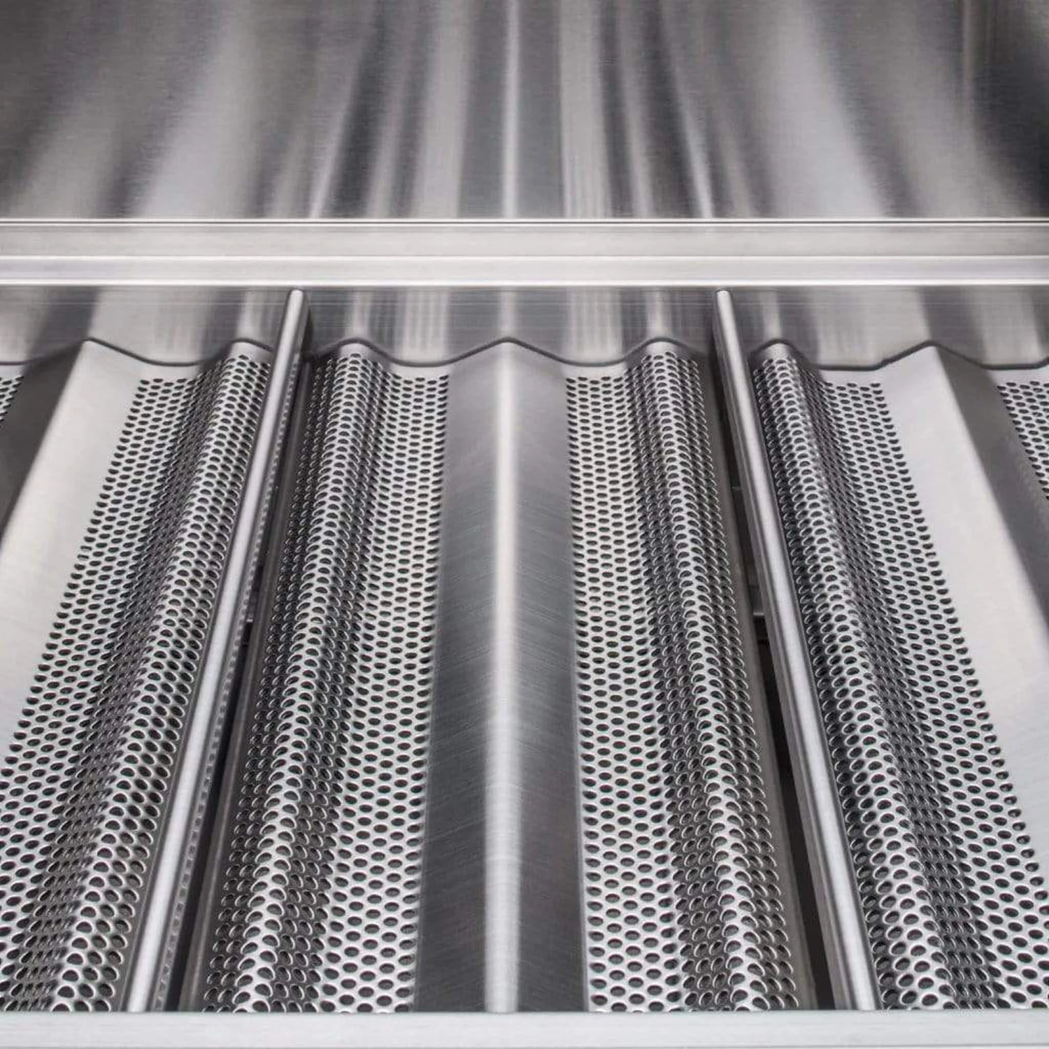 Blaze 32" 4-Burner Prelude LBM Freestanding Gas Grill 17 Blaze 32" 4-Burner Prelude LBM Freestanding Gas Grill - Image 17