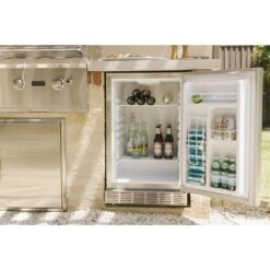 Coyote 21" Built-In Right-Hinged Outdoor Refrigerator -Grill Collection Coyote 21 Built In Right Hinged Outdoor Refrigerator 4