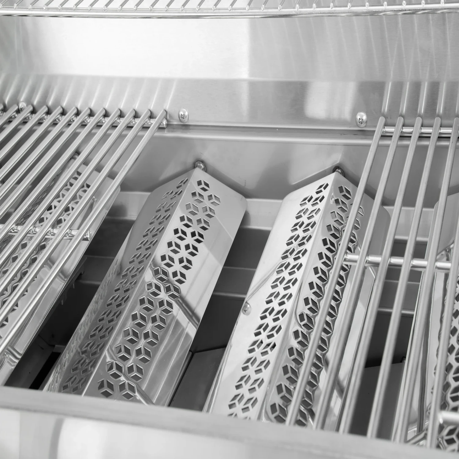 Diamond Grill BBQ 36" Stainless Steel Liquid Propane 4-Burner Grill 2 Diamond Grill BBQ 36" Stainless Steel Liquid Propane 4-Burner Grill - Image 2