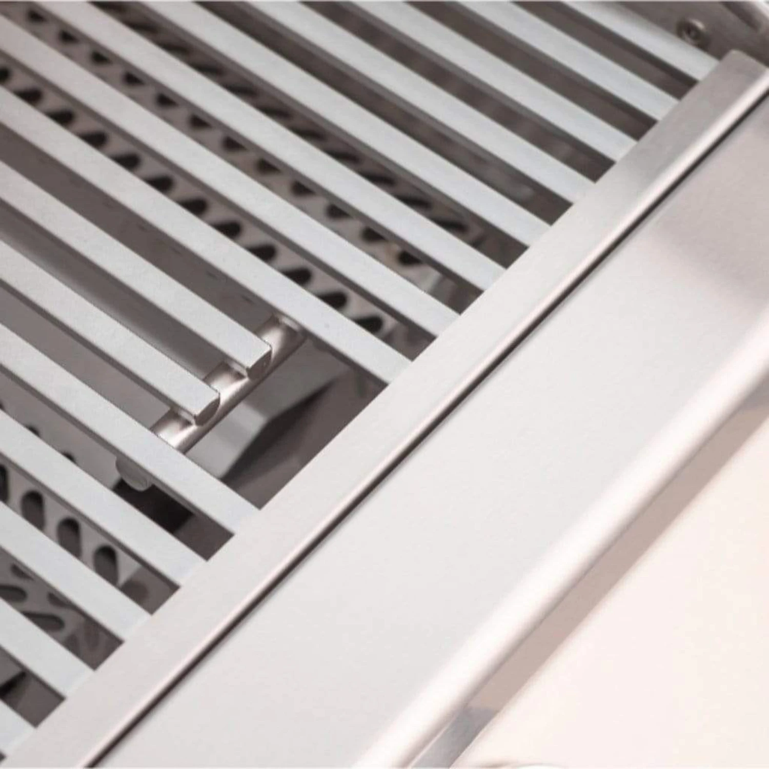 Fire Magic 36" 3-Burner Choice Multi-User Accessible CMA650i Built-In Gas Grill W/ Analog Thermometer 4 Fire Magic 36" 3-Burner Choice Multi-User Accessible CMA650i Built-In Gas Grill W/ Analog Thermometer - Image 4