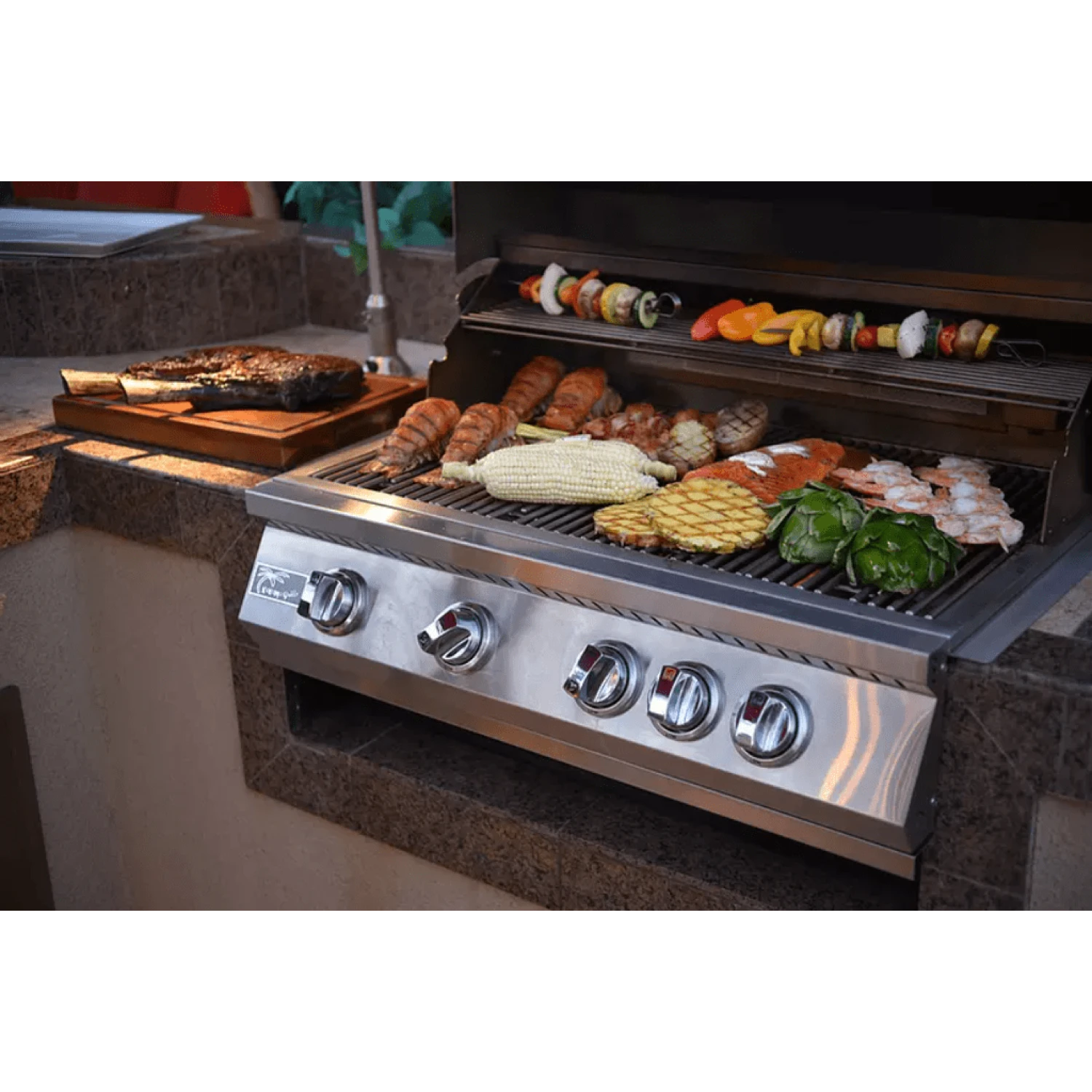 Kokomo Classic 32" 4 Burner Built-in BBQ Natural Gas Grill 6 Kokomo Classic 32" 4 Burner Built-in BBQ Natural Gas Grill - Image 6