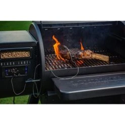 Louisiana Grills Black Label Series 800 LG800BL Pellet Grill With WiFi Control 9 Louisiana Grills Black Label Series 800 LG800BL Pellet Grill With WiFi Control -Grill Collection Louisiana Grills Black Label Series 800 LG800BL Pellet Grill With WiFi Control 3