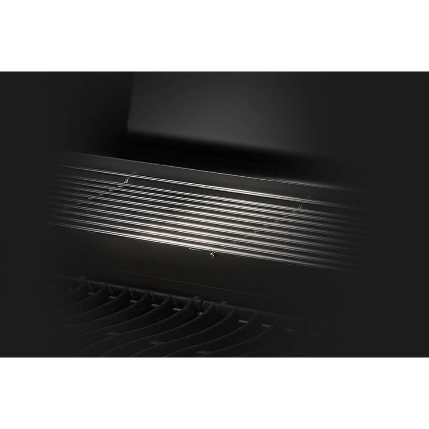 Napoleon 61" Rogue XT 525 SIB Gas Freestanding Grill 19 Napoleon 61" Rogue XT 525 SIB Gas Freestanding Grill - Image 19