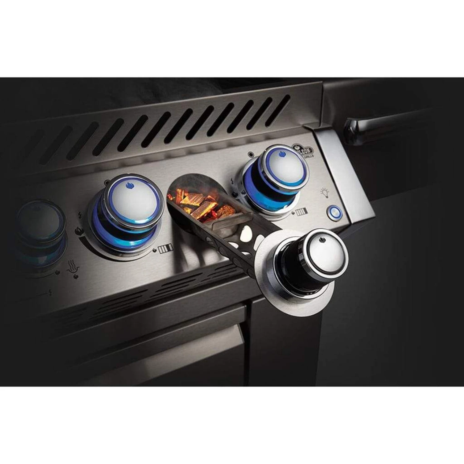 Napoleon Prestige PRO 825 56" Built-in Propane Gas Grill With Infrared Bottom And Rear Burners 9 Napoleon Prestige PRO 825 56" Built-in Propane Gas Grill With Infrared Bottom And Rear Burners - Image 9