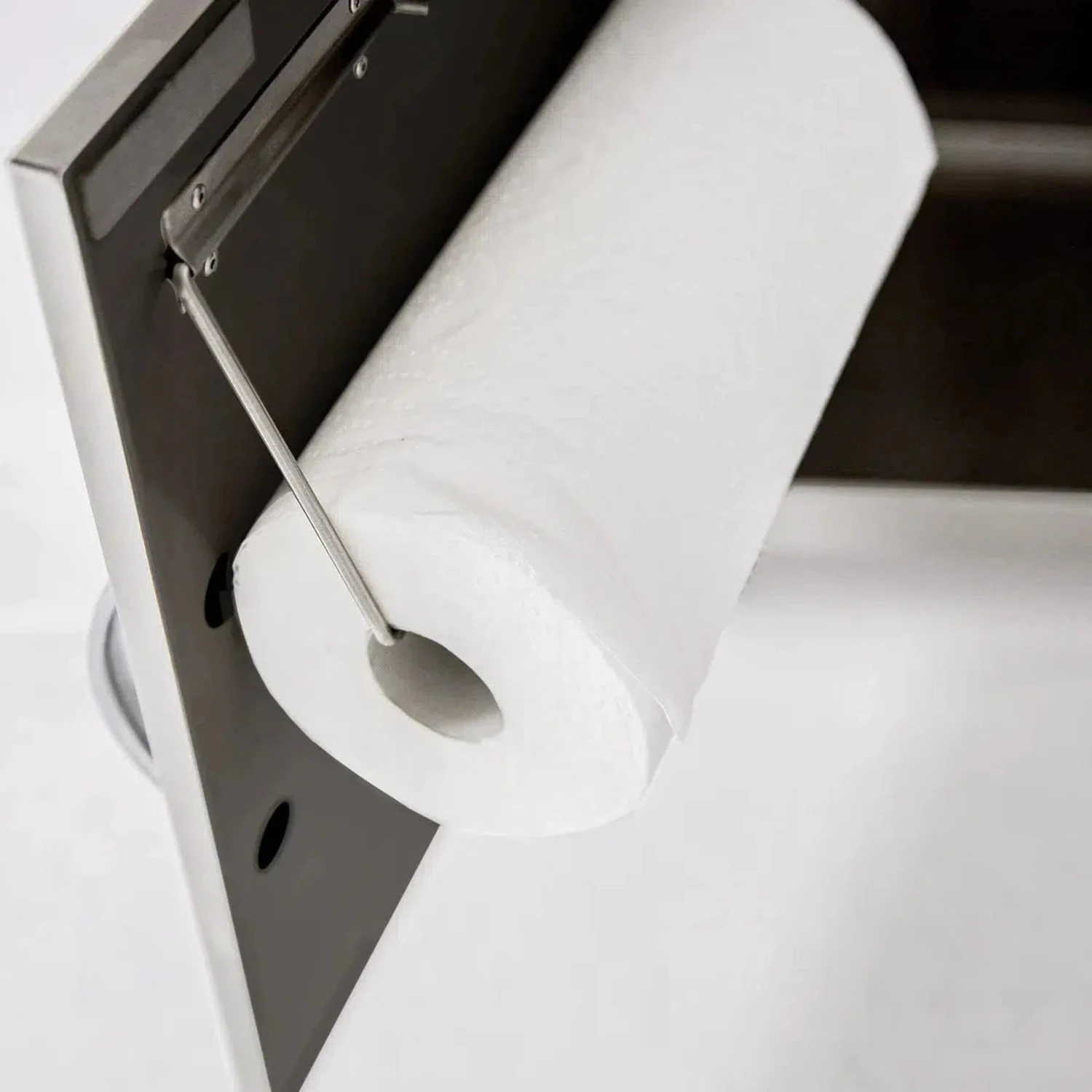 Summerset Sizzler 32" 4-Burner Freestanding Gas Grill 3 Summerset Sizzler 32" 4-Burner Freestanding Gas Grill - Image 3