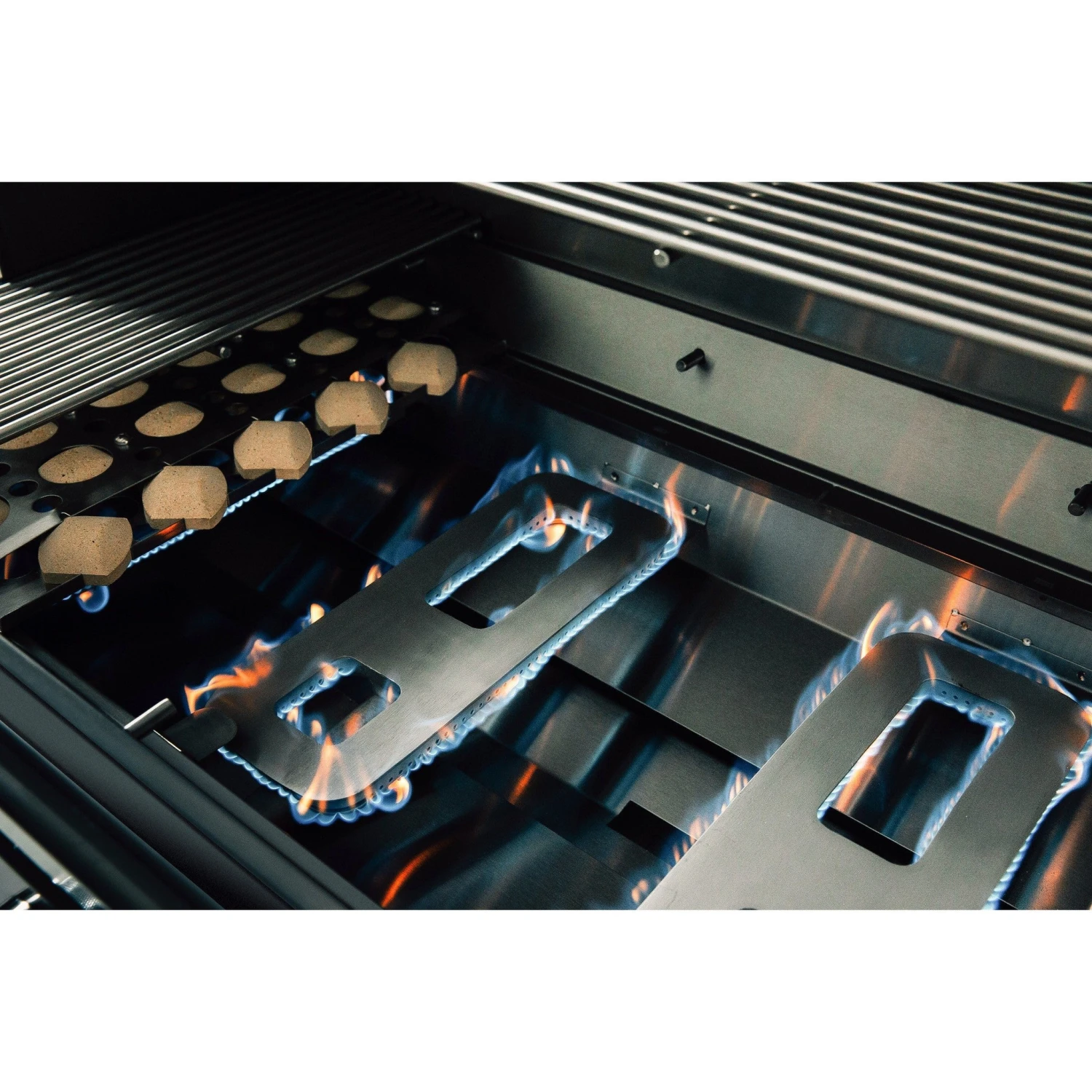 Summerset TRL Deluxe 44" 4-Burner Built-in Gas Grill 6 Summerset TRL Deluxe 44" 4-Burner Built-in Gas Grill - Image 6